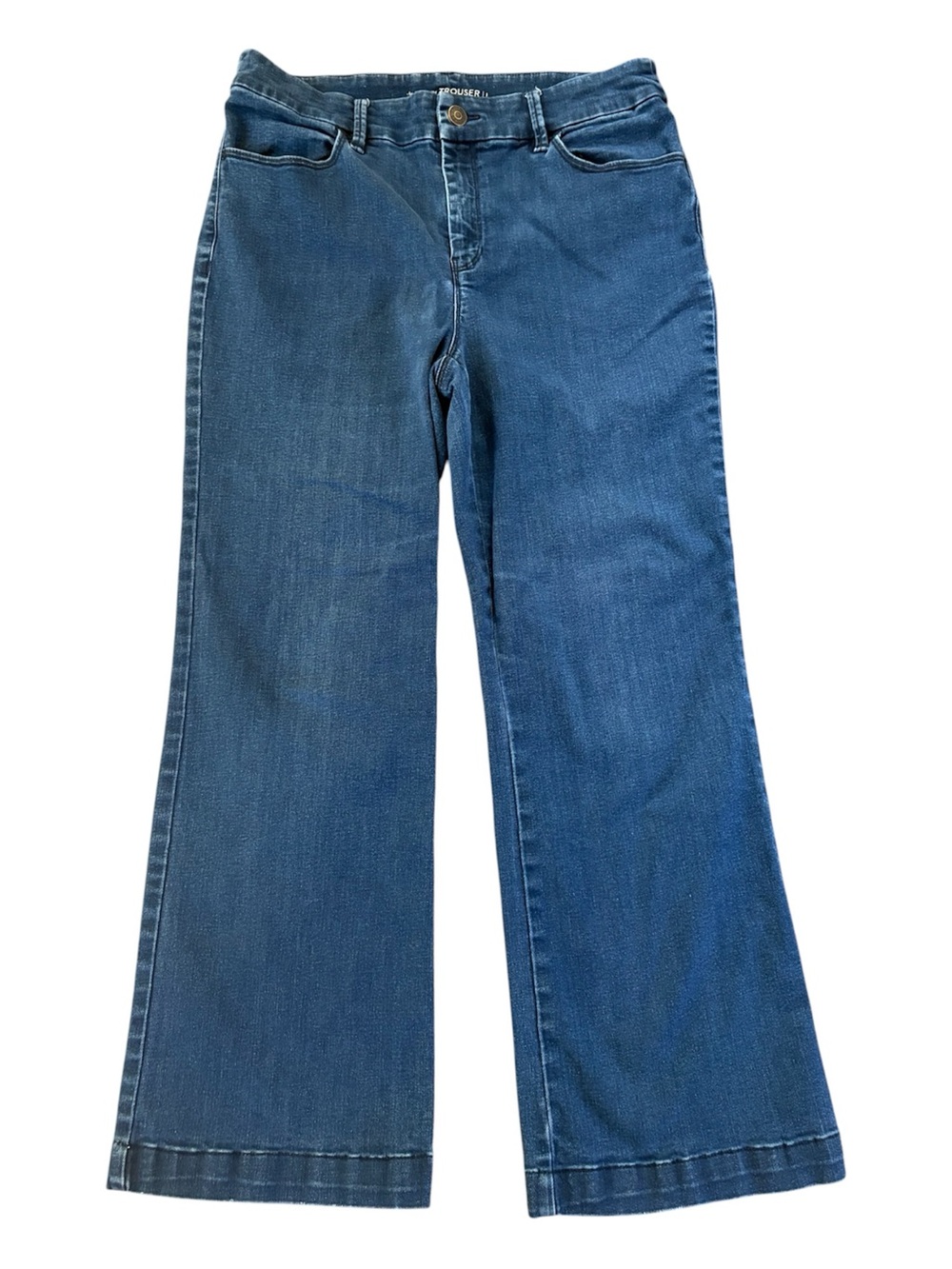 Chico’s Platinum Trouser Denim Straight Leg Jeans. Size 8 Short